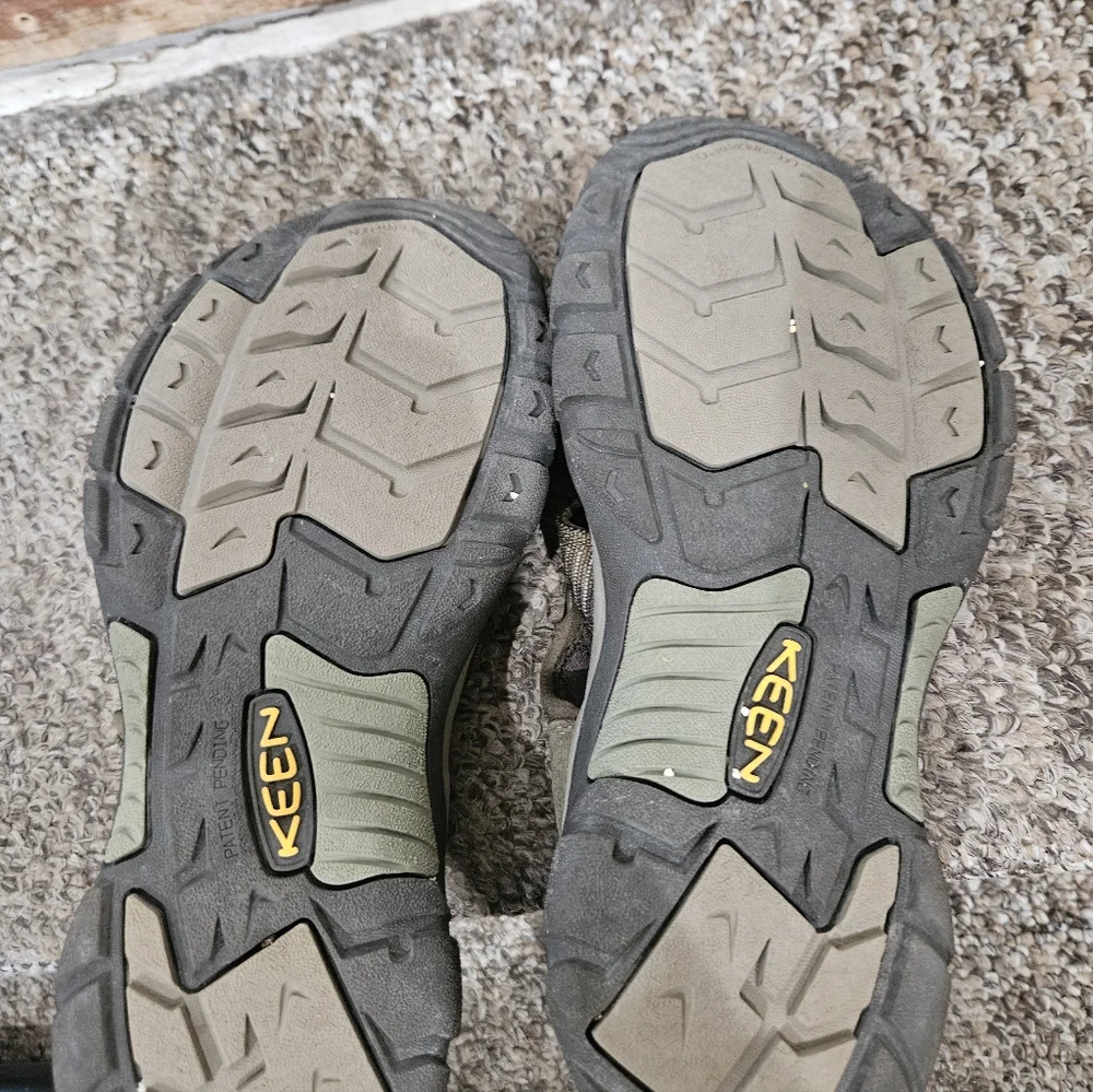 KEEN Men's Sandals - Brown and Black 9.5
